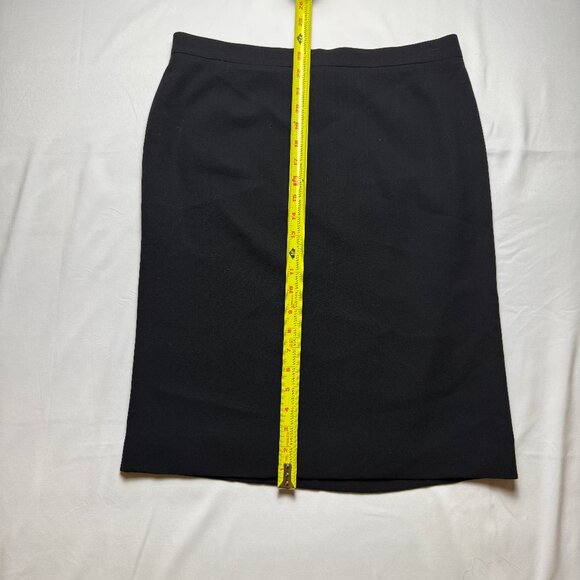 Chanel | FR44, US 8-10 | Vintage '98 Autumn Black Wool Skirt w/ Logo Silk Lining - Picture 7 of 9